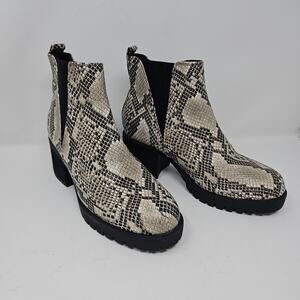 Snakeskin Ankle Boots Platform Lug Sole Heel Beige Black Trendy Size 7.5‎